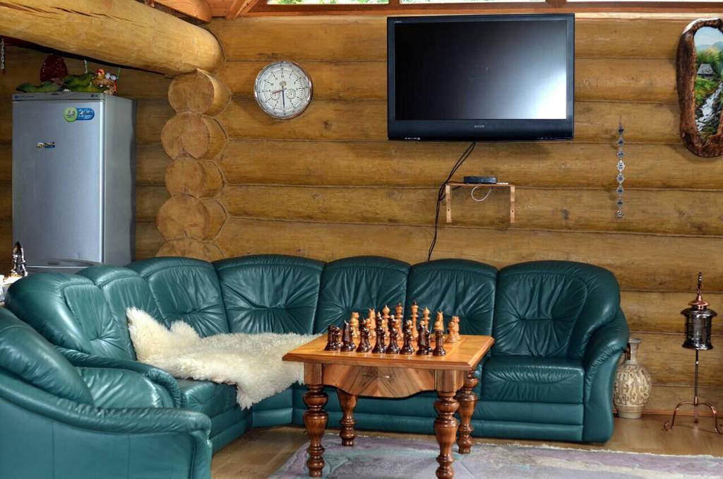 Rancho 555 Guest House Ужгород Екстериор снимка